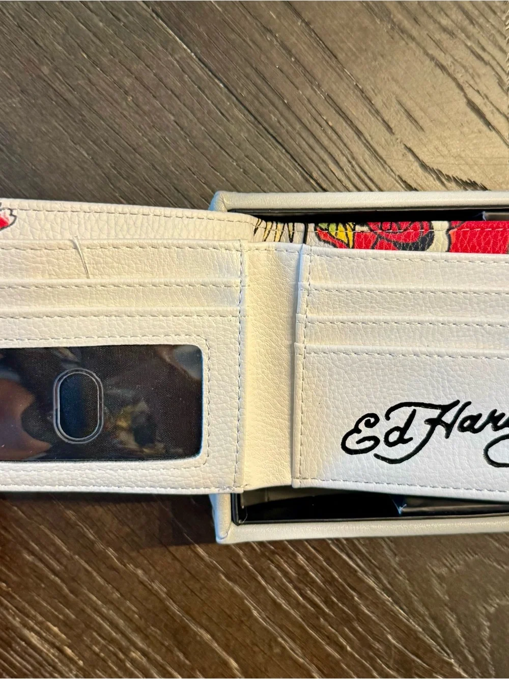 Ed Hardy Men’s Bifold Wallet & Valet Tray Set White. Rose & Skull. My True Love
